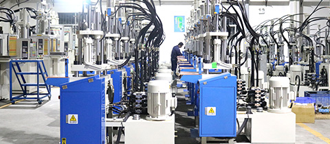 高速注塑機和普通注塑機之間有什么顯著區別